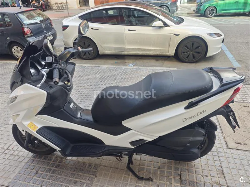 Kymco Grand Dink 125 - Vista 1