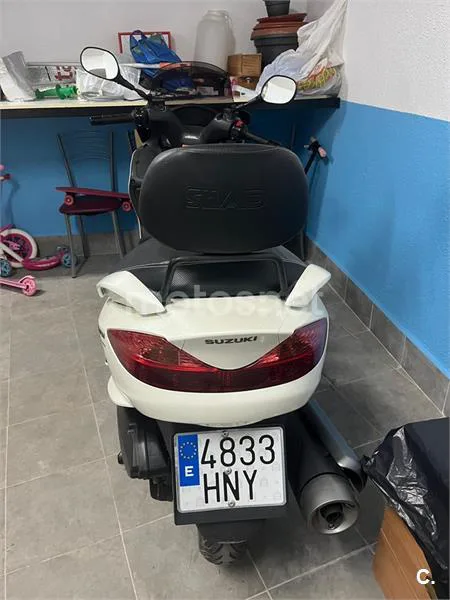 Suzuki Burgman 200 2700 € 2013 Murcia - 1