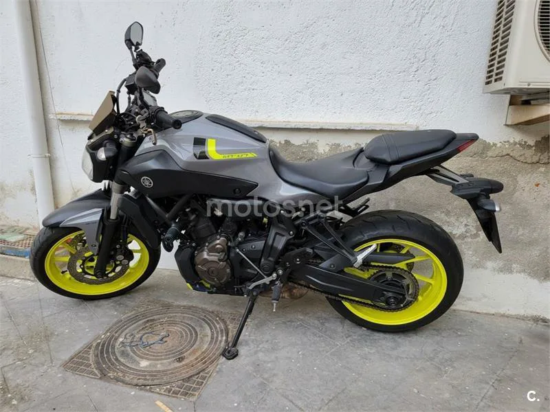 Yamaha MT-07 - Vista 1