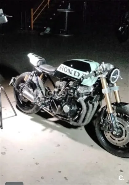 Honda CB750 Hornet 19.900 € 2024 Granada - 1