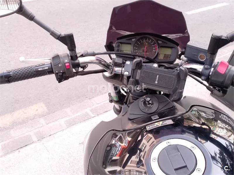 Suzuki GSR600 2500 € 2009 Granada - 1