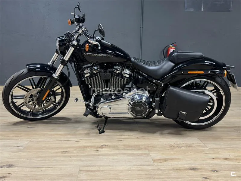 Harley-Davidson Breakout - Vista 1