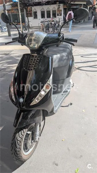 Piaggio Zip 50 2T - Vista 1