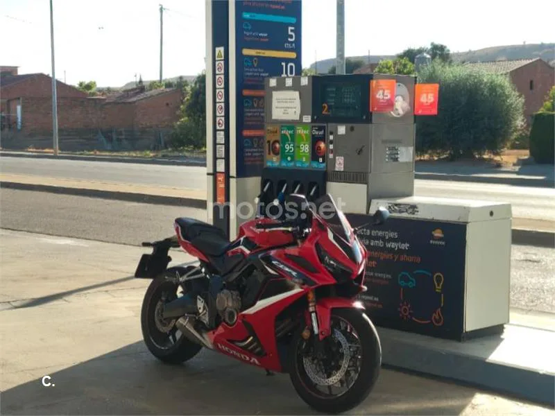 Honda CBR650R 6499 € 2021 Barcelona - 1