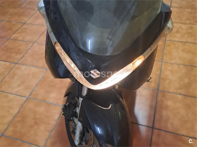 Suzuki Burgman 125 1650 € 2009 Almería - 1