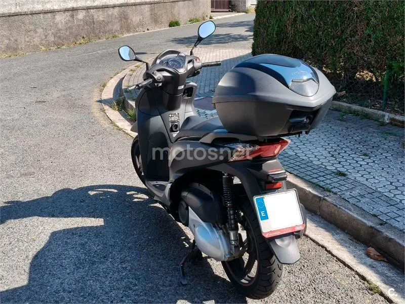 Honda SH300i 3600 € 2017 Gipuzkoa - 1