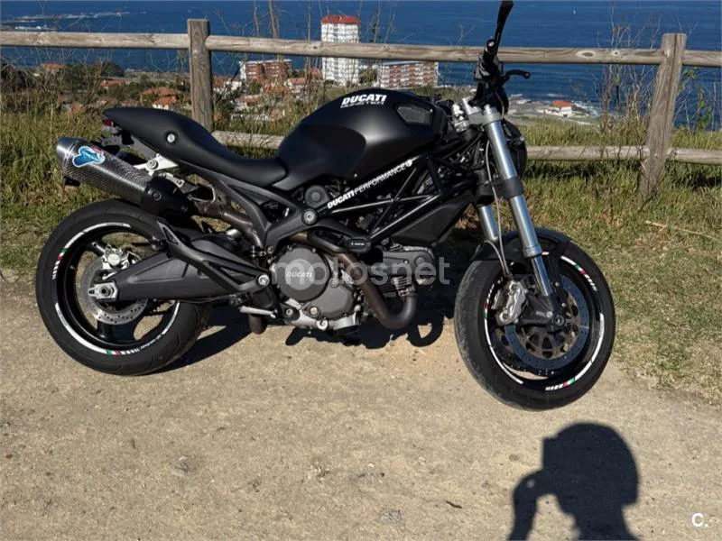 Ducati Monster 696 4800 € 2009 Pontevedra - 1