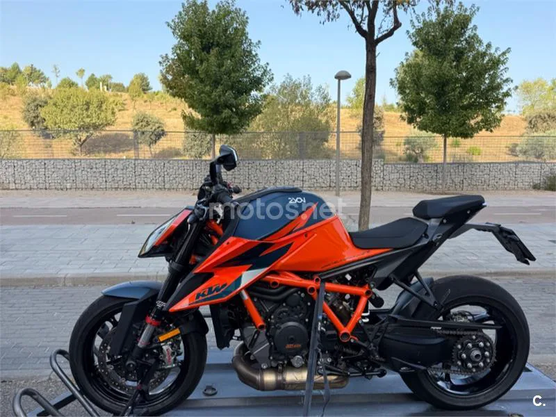 KTM 1290 Super Duke R - Vista 1