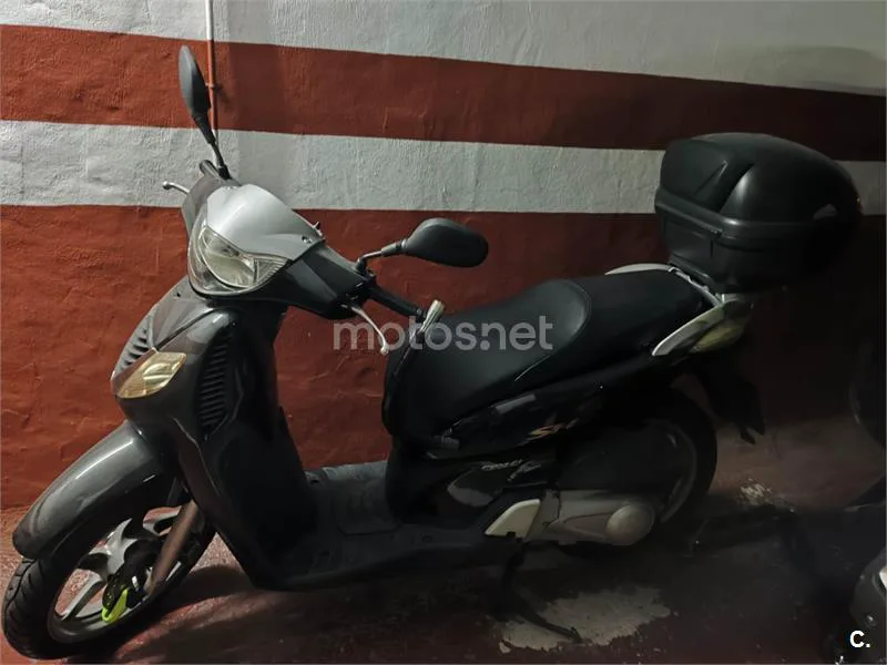 Honda SH150i 1000 € 2006 Barcelona - 1