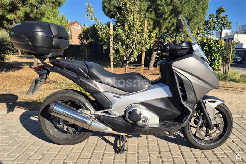 Honda Integra 750 S - Vista 1