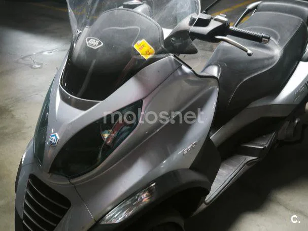 Piaggio MP3 250 - Vista 1
