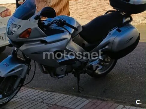 Honda NT650V Deauville 3000 € 2005 Badajoz - 1