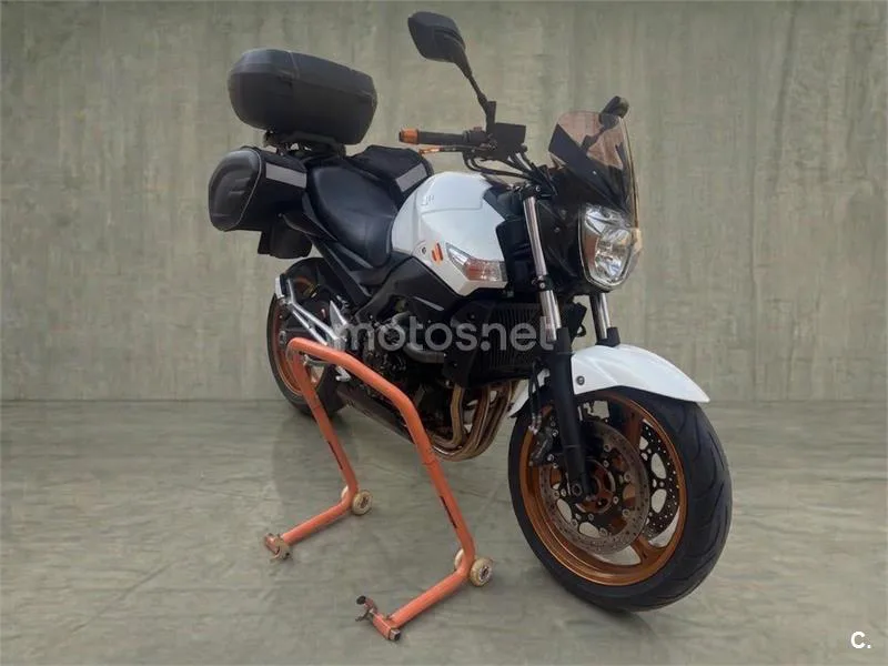 Suzuki GSR600 - Vista 1