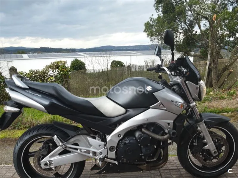 Suzuki GSR600 2500 € 2008 Ourense - 1