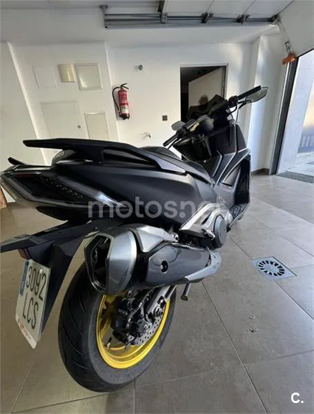 Kymco AK 550 4500 € 2019 Granada - 1