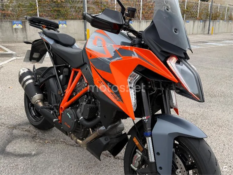 KTM 1290 Super Duke GT - Vista 1