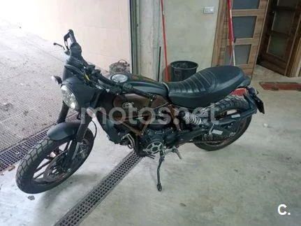 Ducati Scrambler 3600 € 2016 Badajoz - 1