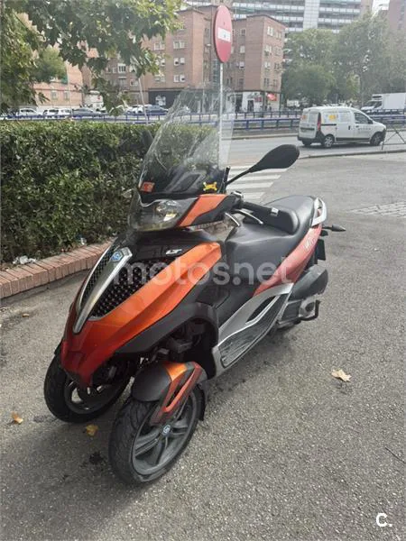Piaggio MP3 Yourban 300 2200 € 2012 Madrid - 1