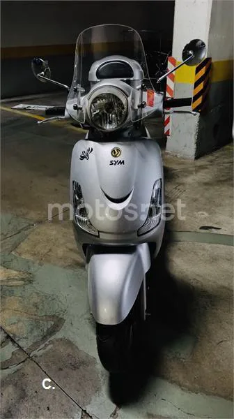 SYM Fiddle II 125 S 1590 € 2014 Madrid - 1