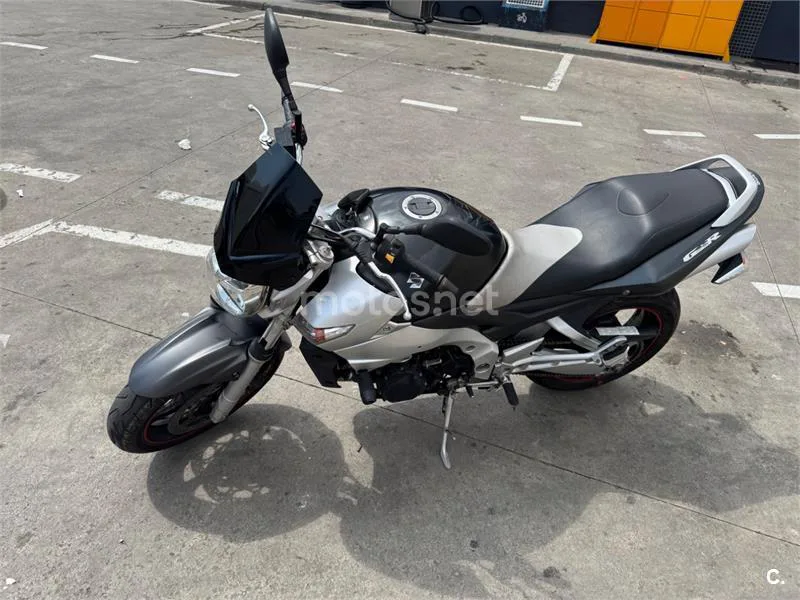 Suzuki GSR600 1800 € 2007 Barcelona - 1