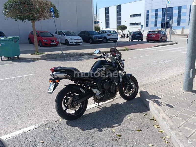Yamaha FZ1 Fazer - Vista 1