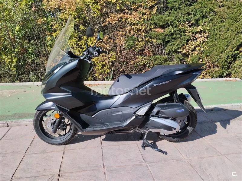 Honda PCX125 2900 € 2024 Granada - 1