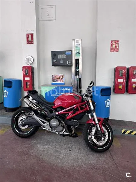 Ducati Monster 696 3900 € 2008 Barcelona - 1