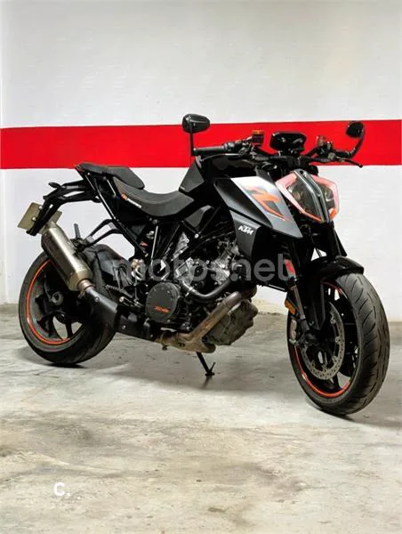 KTM 1290 Super Duke R - Vista 1