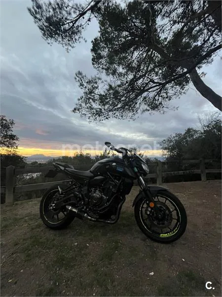 Yamaha MT-07 - Vista 1
