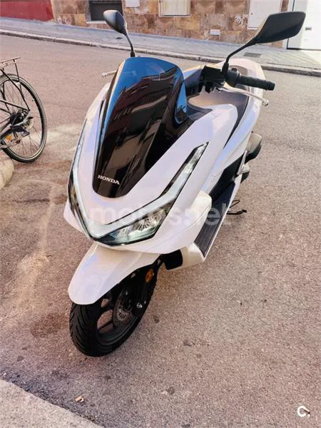 Honda PCX125 3100 € 2026 Madrid - 1