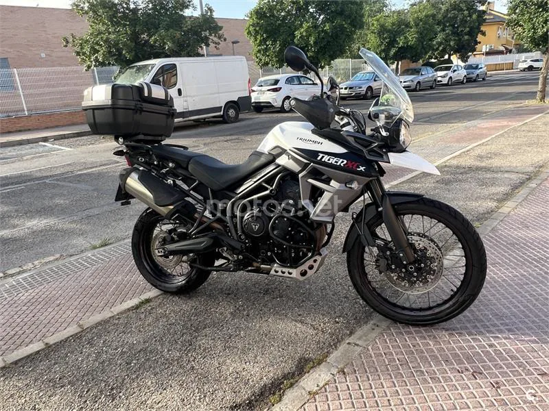 Triumph Tiger 800 XCX - Vista 1