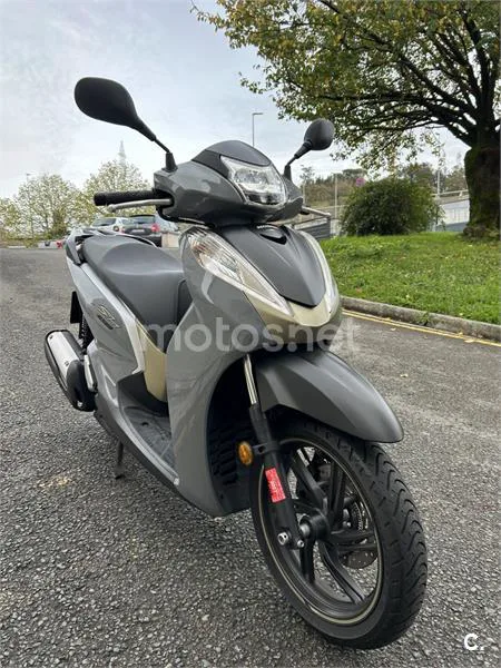Honda SH300i 4400 € 2019 Gipuzkoa - 1