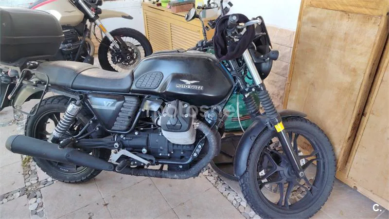 Moto Guzzi V7 Classic 3400 € 2013 Toledo - 1