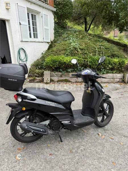 Peugeot Tweet 125 1400 € 2022 Bizkaia - 1