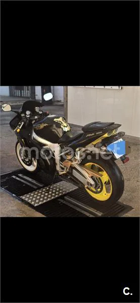 Yamaha YZF-R6 3400 € 2001 Alicante - 1