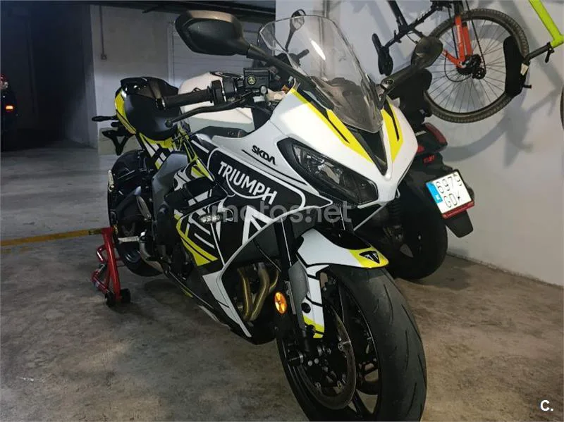 Triumph Daytona 660 9375 € 2024 Alicante - 1
