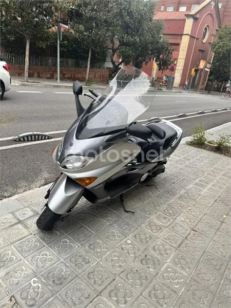 Yamaha TMAX 500 - Vista 1