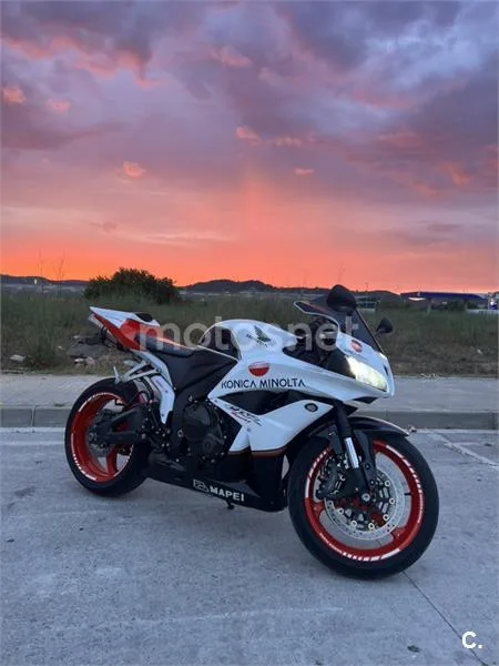 Honda CBR600RR 6200 € 2007 Barcelona - 1