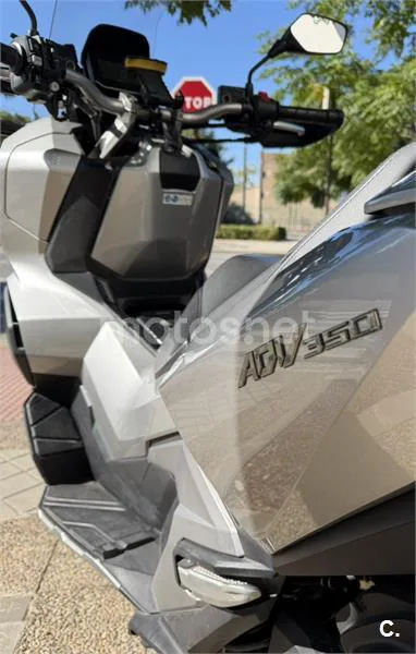 Honda ADV350 4750 € 2022 Granada - 1