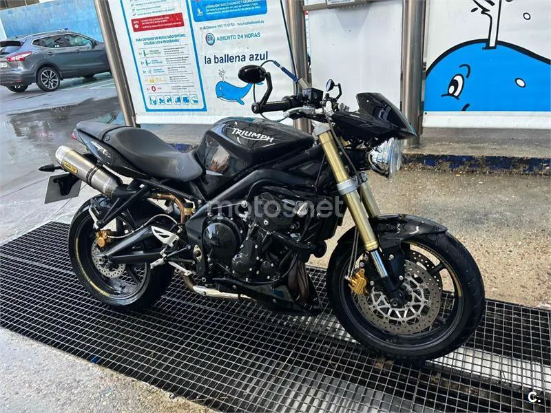 Triumph Street Triple 4100 € 2009 Madrid - 1