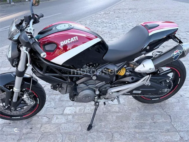 Ducati Monster 696 4000 € 2013 Madrid - 1