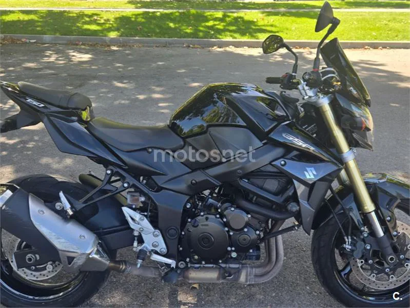 Suzuki GSR750 4000 € 2011 Madrid - 1