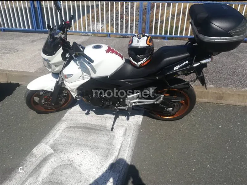 Suzuki GSR600 3500 € 2010 Sevilla - 1