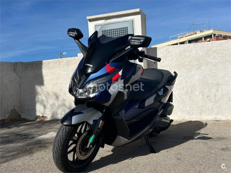 Honda Forza 125 - Vista 1