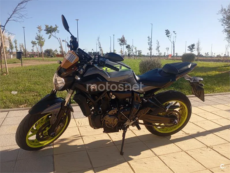 Yamaha MT-07 5000 € 2017 Badajoz - 1