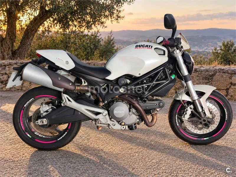 Ducati Monster 696 4000 € 2010 Albacete - 1