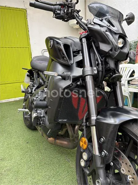 Yamaha MT-09 6300 € 2022 Zaragoza - 1