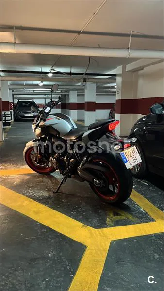 Yamaha MT-07 - Vista 1