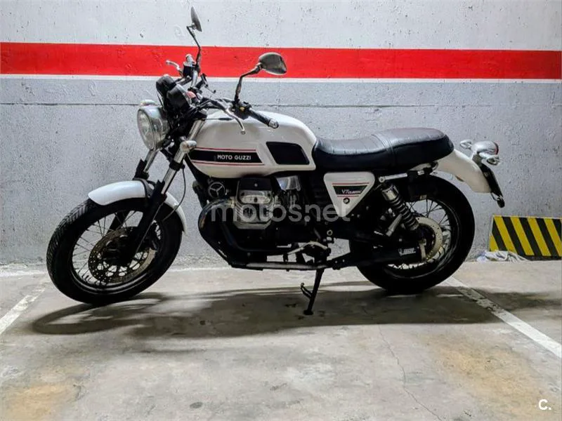 Moto Guzzi V7 Classic 3000 € 2008 Barcelona - 1