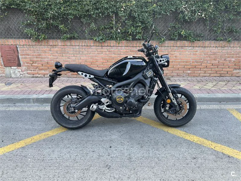 Yamaha XSR900 - Vista 1